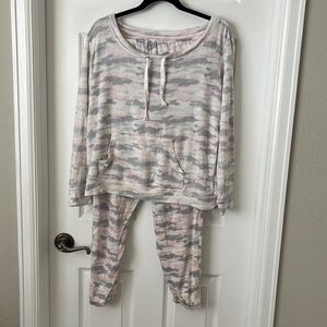 Pink camo pajama set